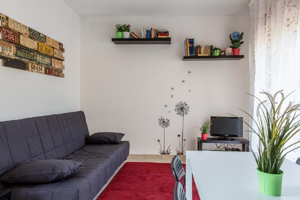 Massimiliano Apartment *